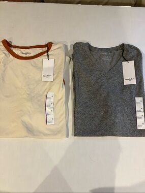 Goodfellow & Co Cream Tee with Rust Trim and Gray V-Neck Tee - XL